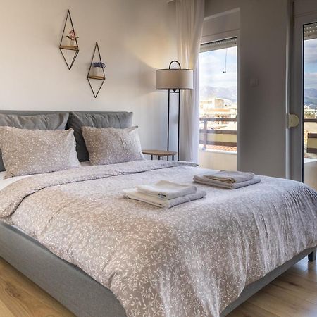 Cozy Studio In The Heart Of City โคโมทินี ภายนอก รูปภาพ