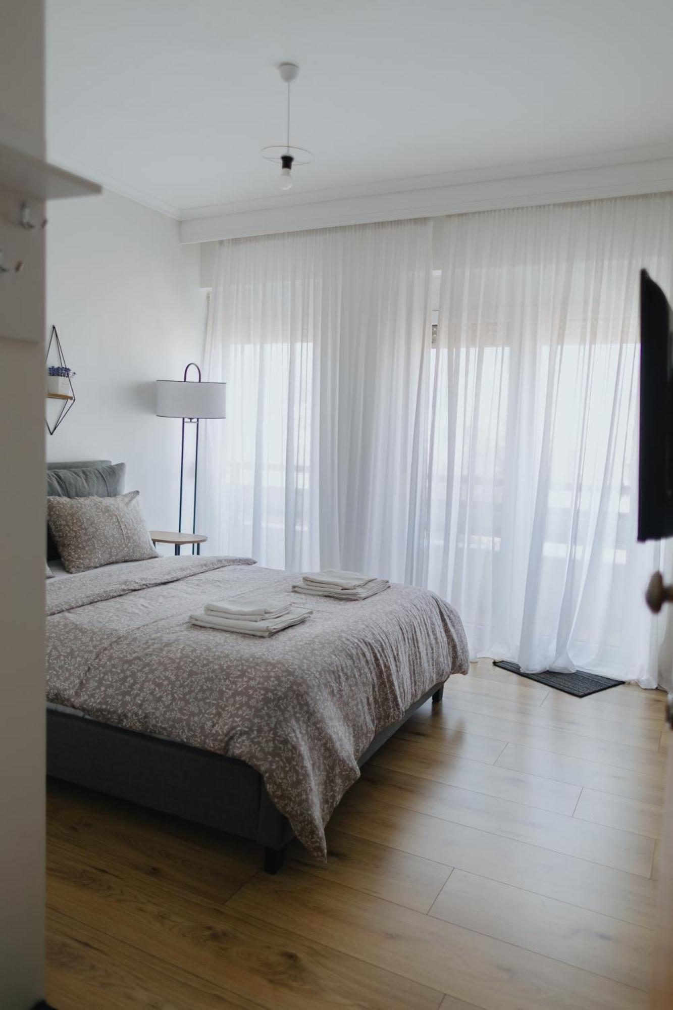 Cozy Studio In The Heart Of City โคโมทินี ภายนอก รูปภาพ